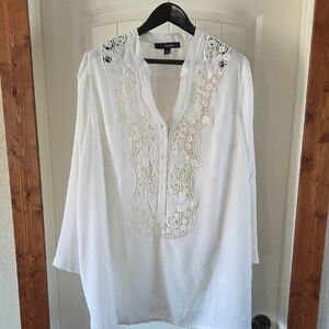 Denim 24/7 White Lace Detail Blouse